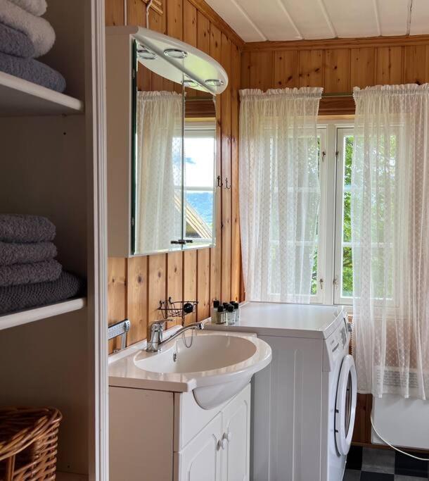 « Sofly Cottage », Le Charme Pur Noresund Eksteriør billede